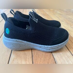 Skechers GO RUN Fast  Sneakers Shoes - Meltor (Little Kid/Big Kid) Size 12